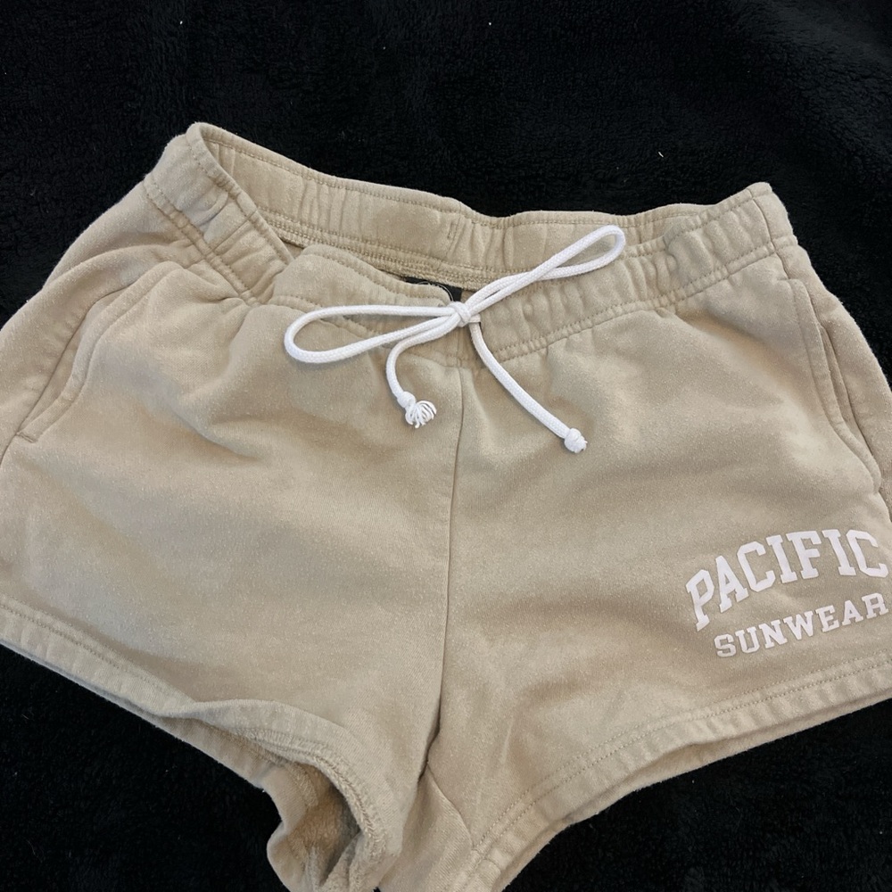 Light sweatshorts Pacific Sumwear PacSun